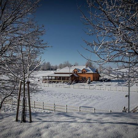 Hotel Horse Riding - Jezdecky Areal Тршице Экстерьер фото