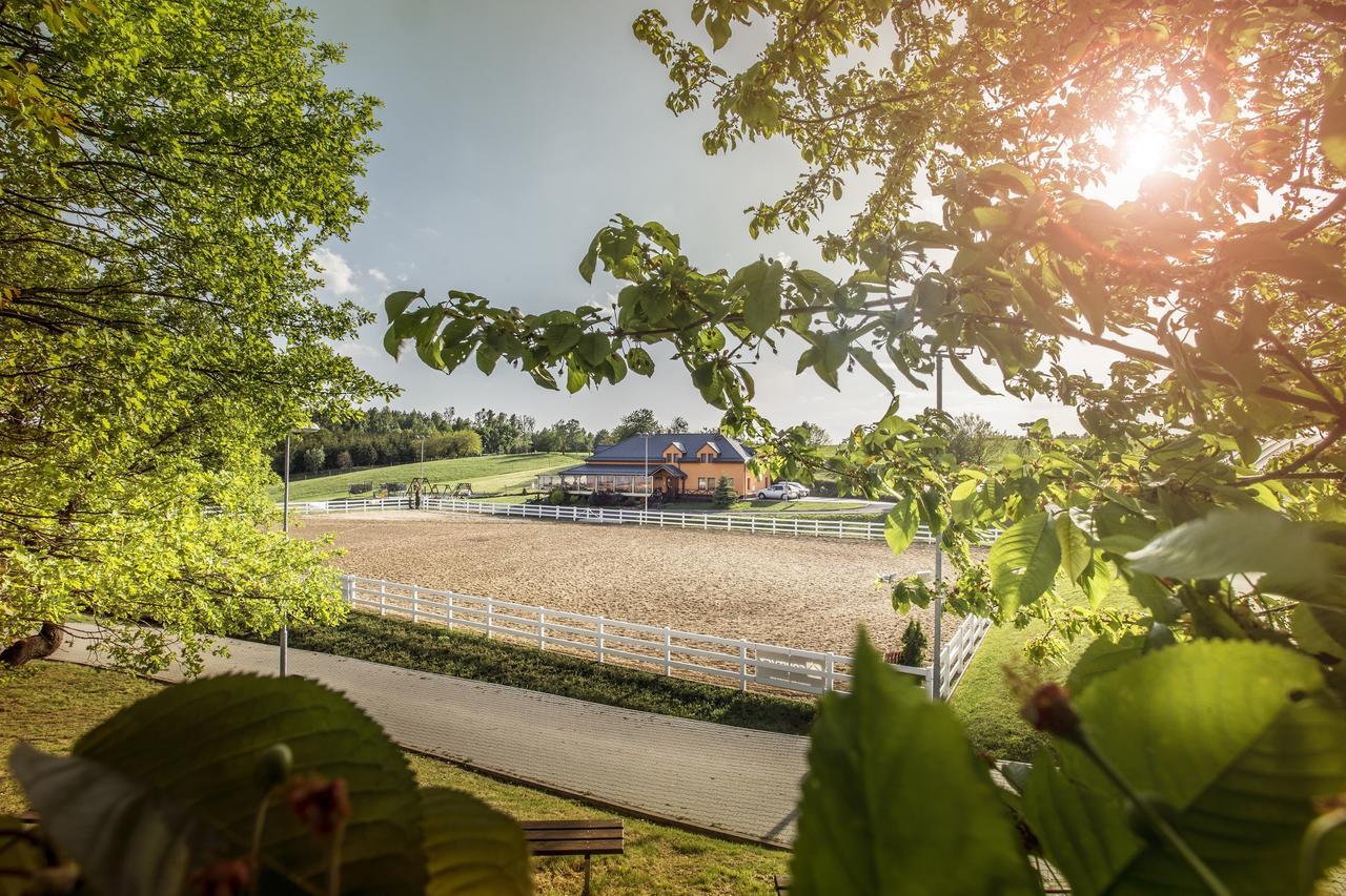 Hotel Horse Riding - Jezdecky Areal Тршице Экстерьер фото